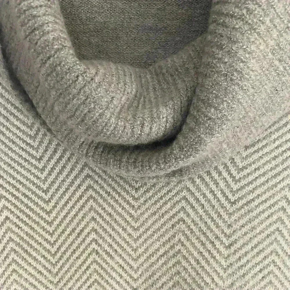 CANDIES grey cowl neck sweater dress size medium - Picture 4 of 7